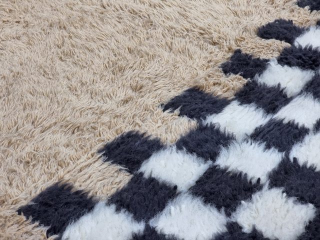 Beige and Black Checkered pattern Rug, Moroccan Beni Ourain Rug – photo 4