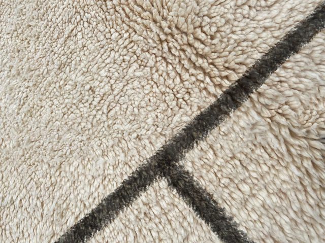 Moroccan Beni Ourain Rug with Crossed Black Lines – photo 5