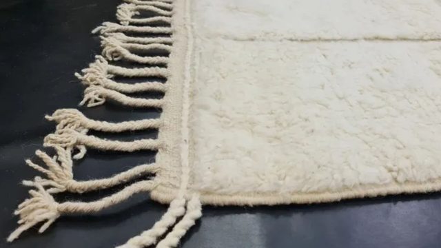 White Checkered Moroccan Rug – photo 4
